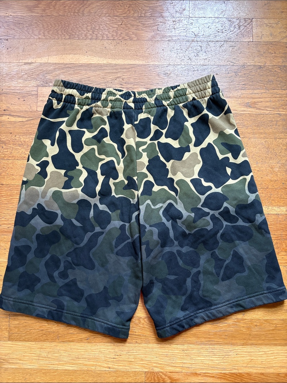 Men’s Adidas Trefoil Ombré Camo Fleece Shorts M - Picture 4 of 5